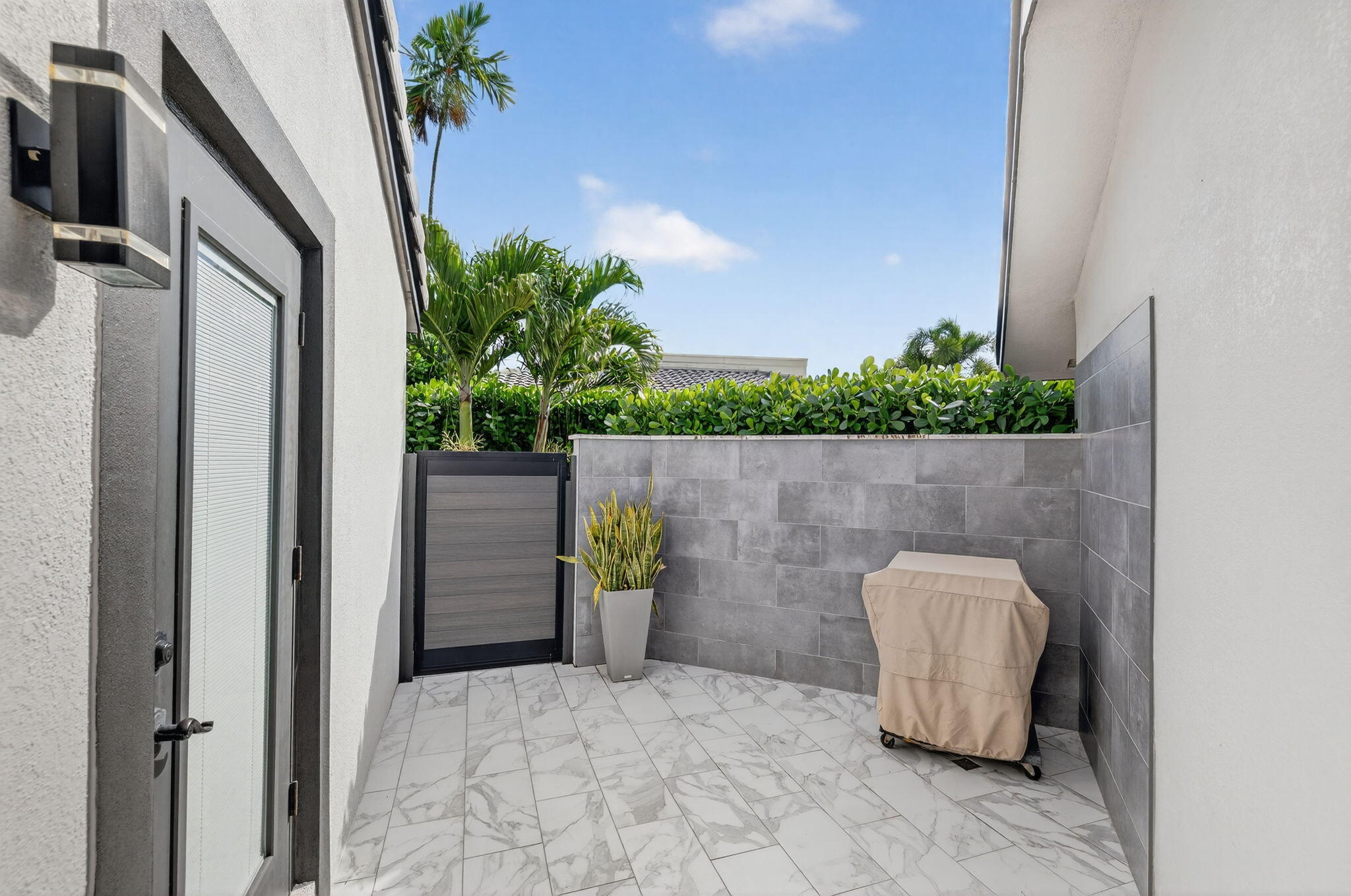 5212 Foxpointe Circle Delray Beach, FL 33445 - Photo 43 of 89 42-web-or-mls-8I8A9304