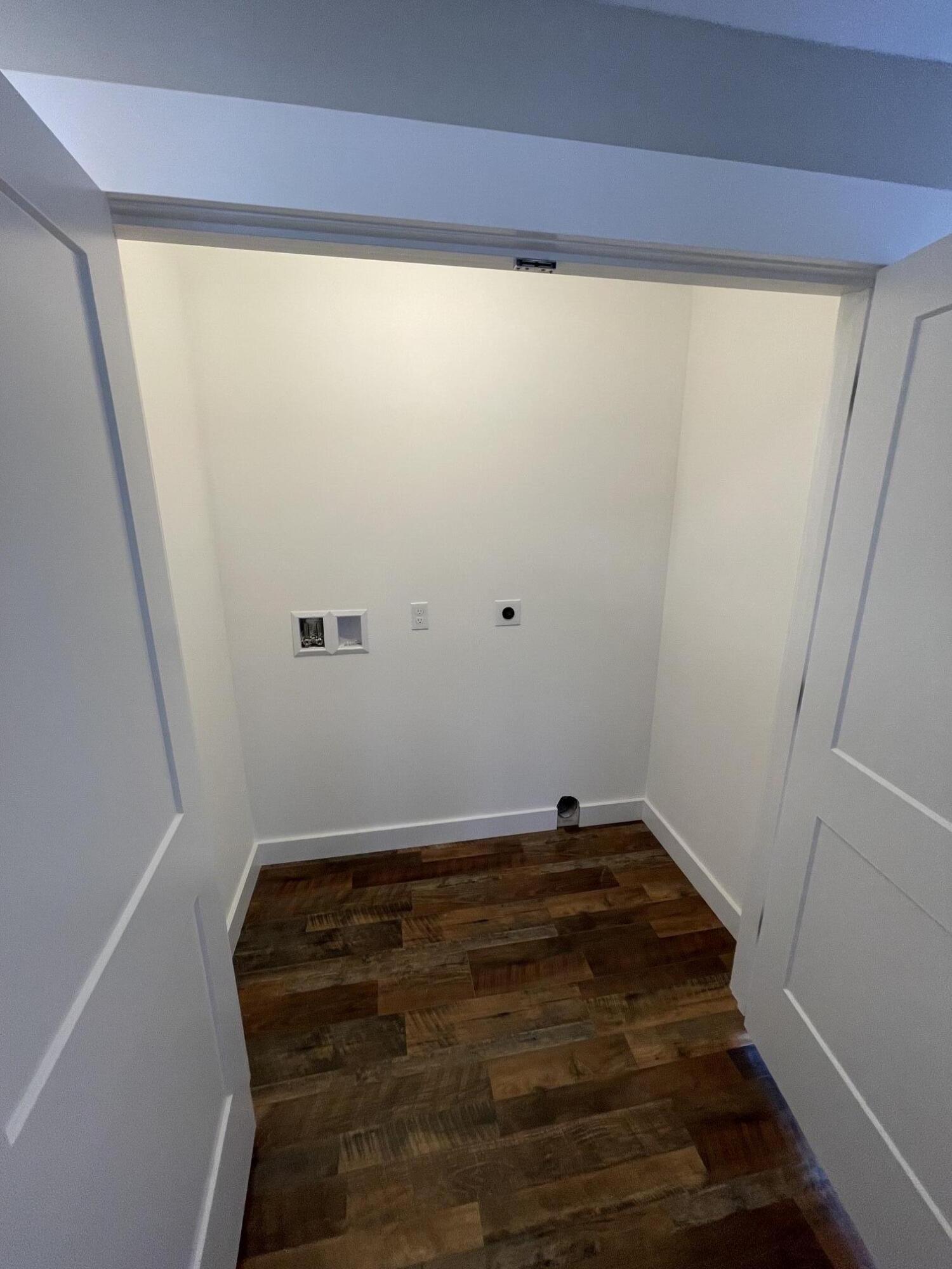 201 Dunton Road Naples, ME 04055 - Photo 29 of 36 2nd Flr Laundry