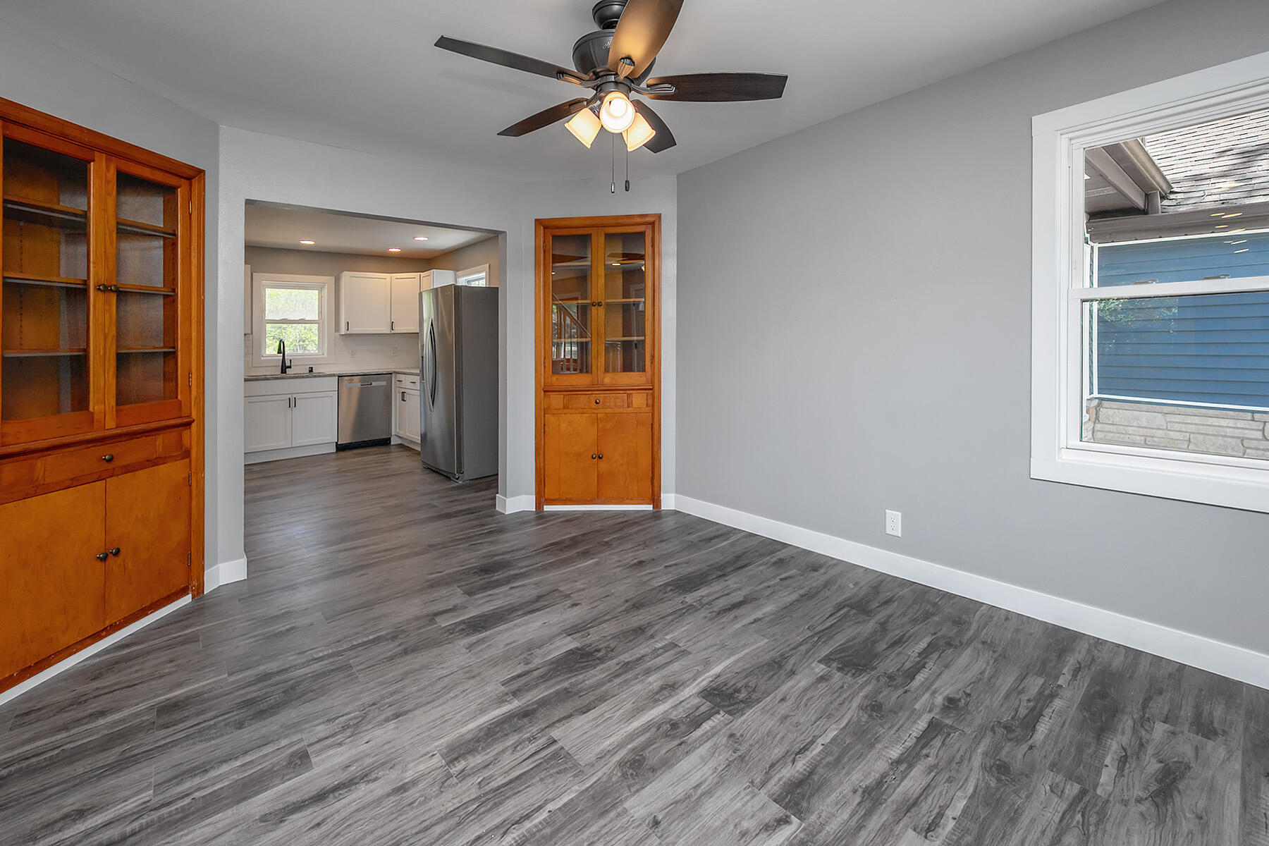 7920 West Puetz Road Franklin, WI 53132 - Photo 12 of 44 Dining room