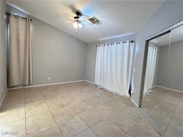 $2,000 | 7621 Prairie Corners Drive, Las Vegas, NV 89128