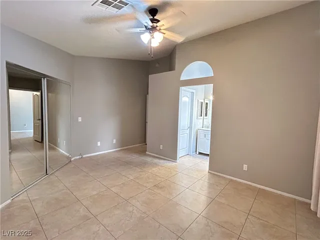 $2,000 | 7621 Prairie Corners Drive, Las Vegas, NV 89128