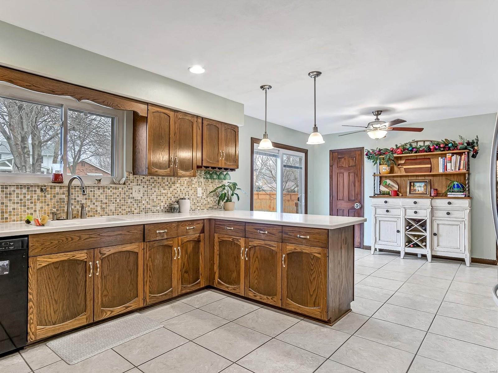 1039 Shadow Ridge Crossing O'Fallon, IL 62269 - Photo 10 of 30