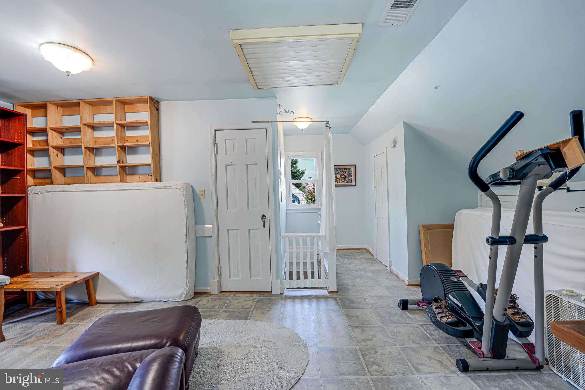 2814 Summerfield Road Falls Church, VA 22042 - Photo 20 of 32 Family Room