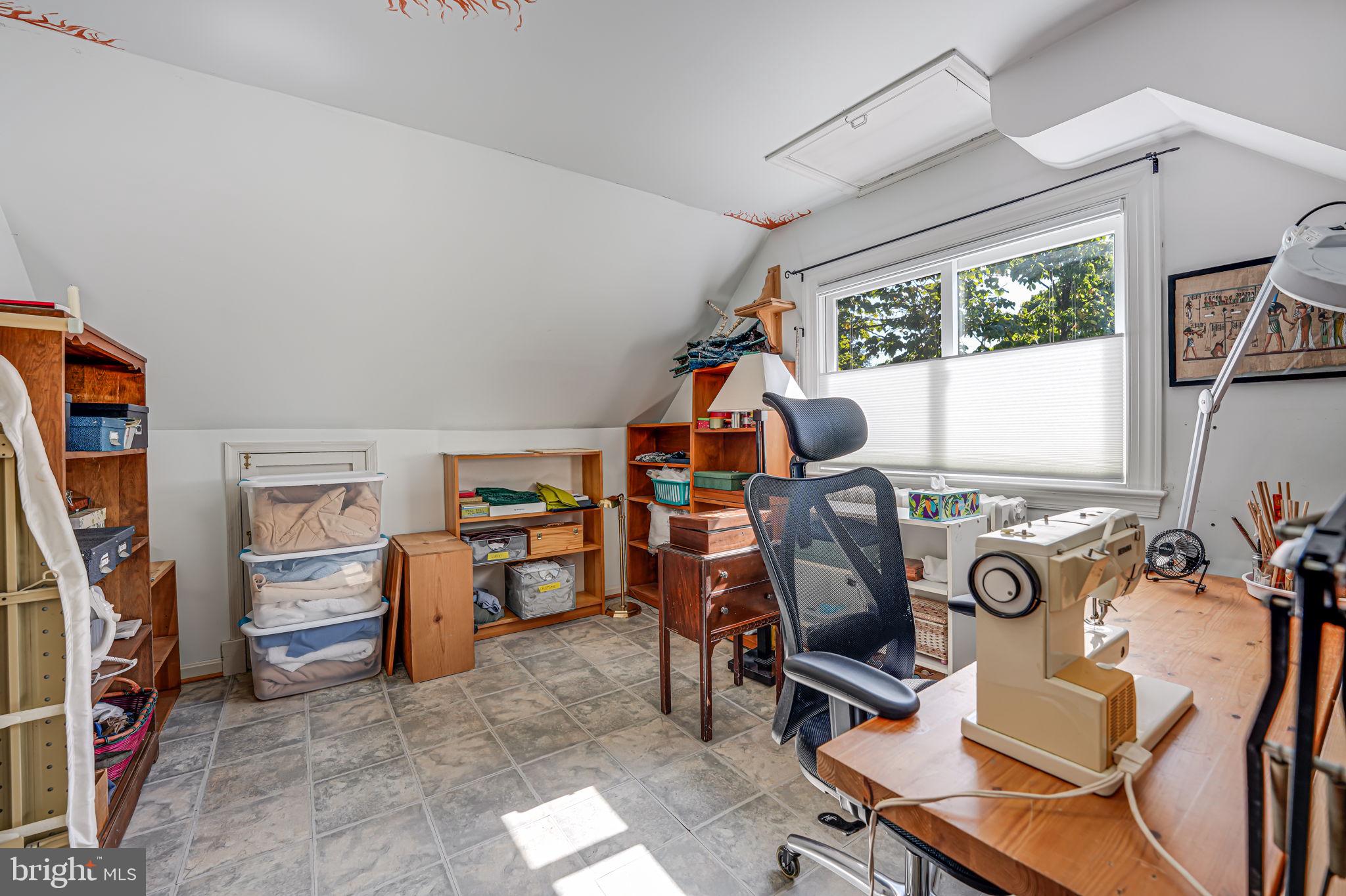 2814 Summerfield Road Falls Church, VA 22042 - Photo 21 of 32 Bedroom 3