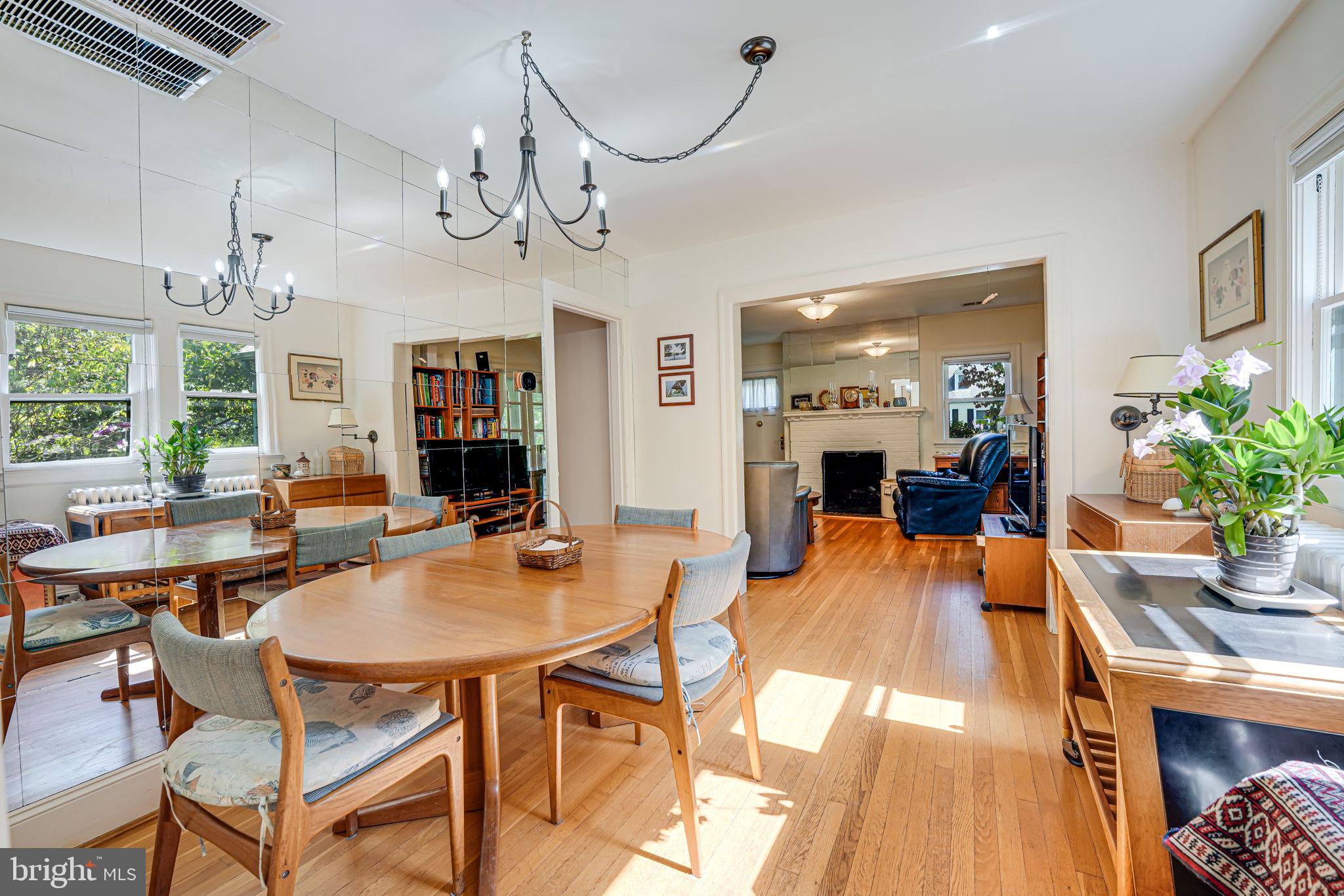 2814 Summerfield Road Falls Church, VA 22042 - Photo 7 of 32 Dining Room