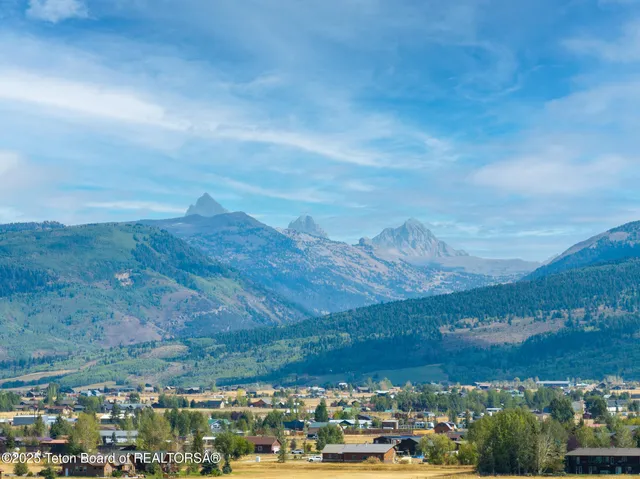 $2,137,000 | 150 West 550 South, Victor, ID 83455