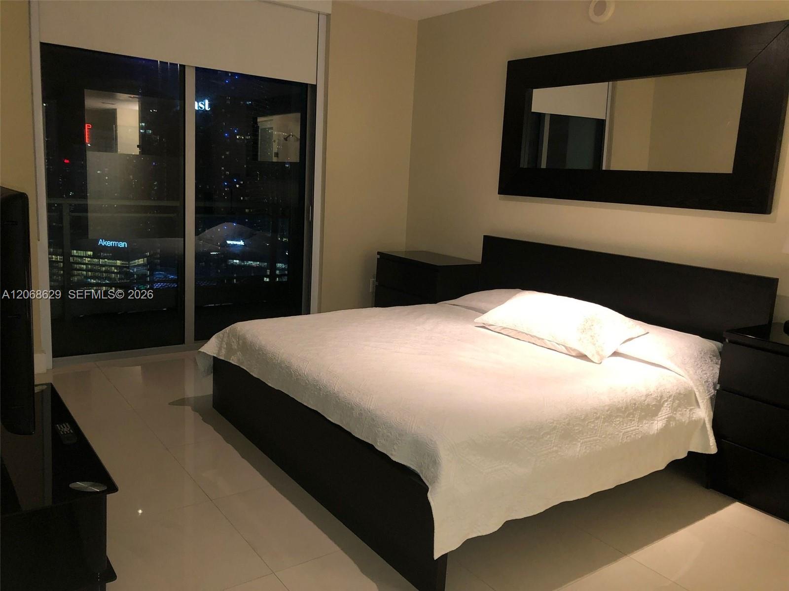 90 Southwest 3rd Street, Unit 3802 Miami, FL 33130 - Photo 10 of 20 Gallery Image 10