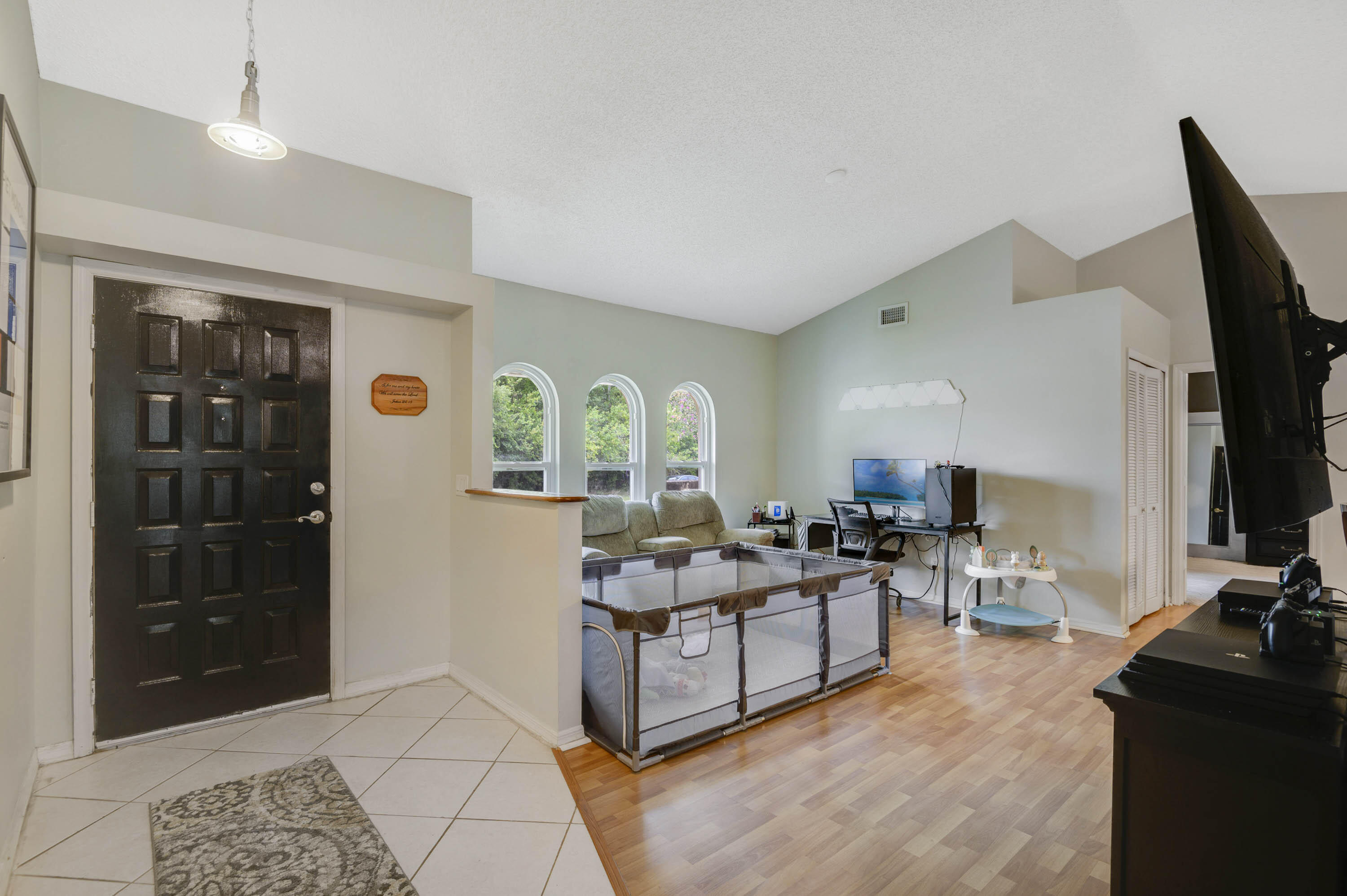 425 Abello Road Southeast Palm Bay, FL 32909 - Photo 6 of 44 425-abello-rd-se---palm-bay--fl-32909---