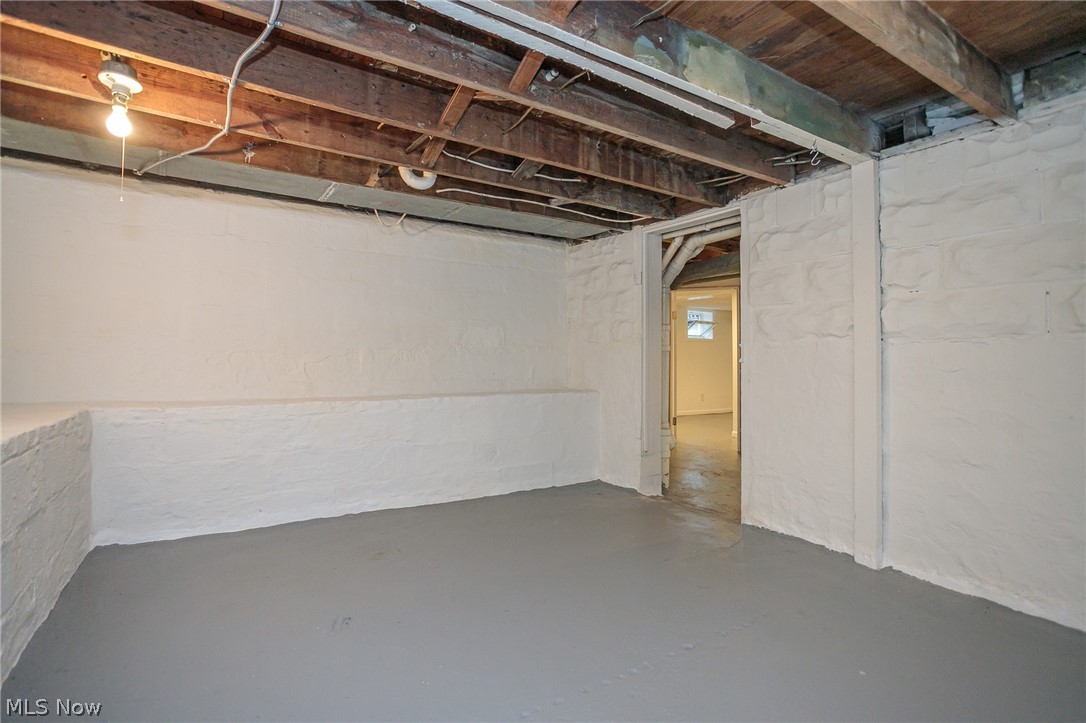 1175 Lander Road Cleveland, OH 44124 - Photo 18 of 23