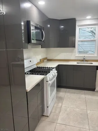 $5,250 | 360 West South Orange Avenue, South Orange, NJ 07079