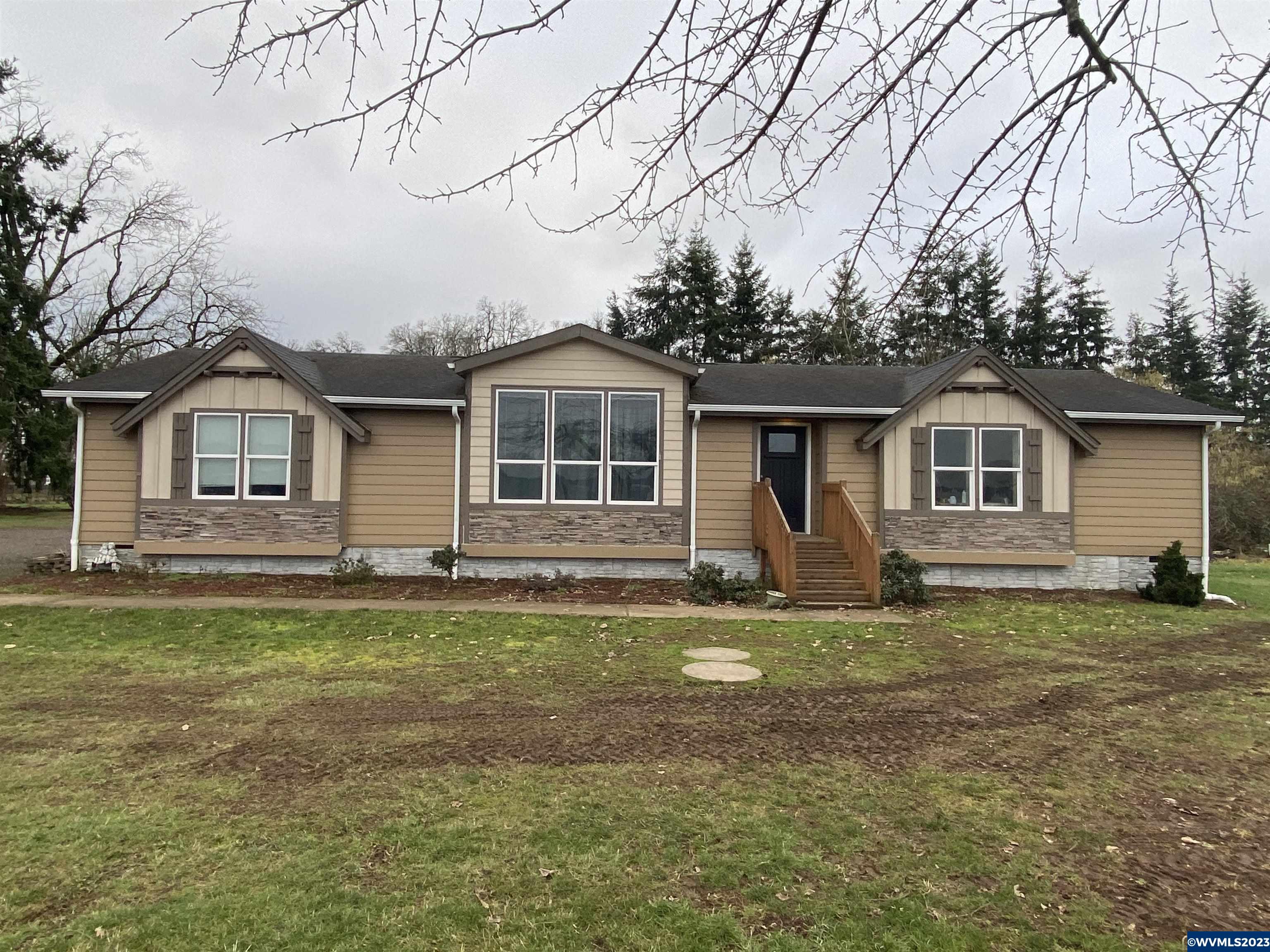 6120 Little Road Southeast Turner, OR 97392 - Photo 1 of 21 a front view of a house with a yard