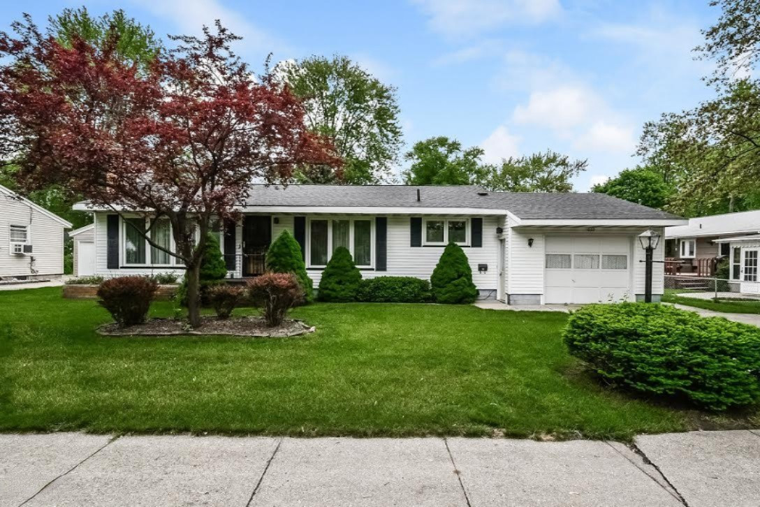 1022 Hampden Road Muskegon, MI 49441 - Photo 1 of 35 hamdon