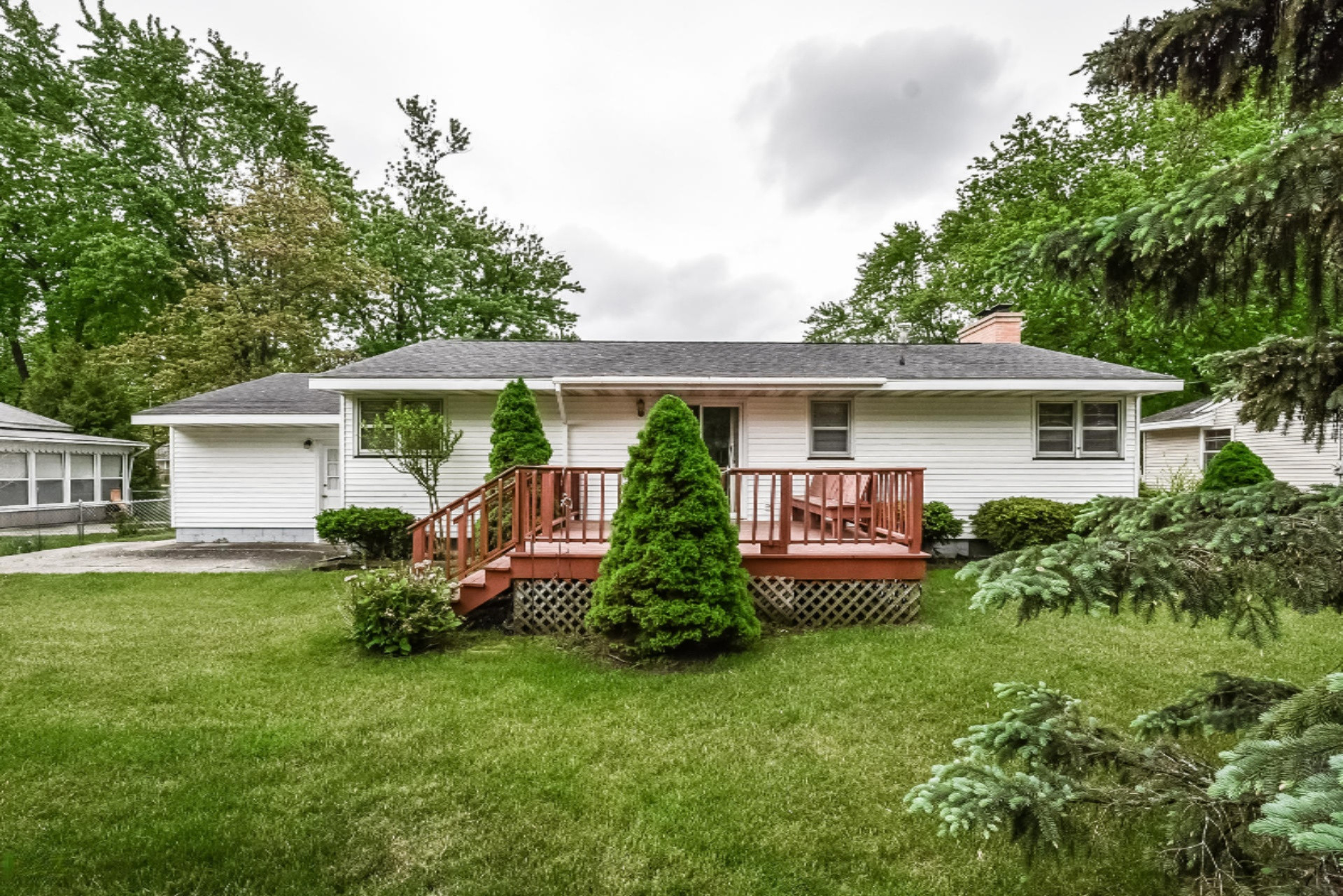 1022 Hampden Road Muskegon, MI 49441 - Photo 25 of 35 032-Rear_View-4232037-medium