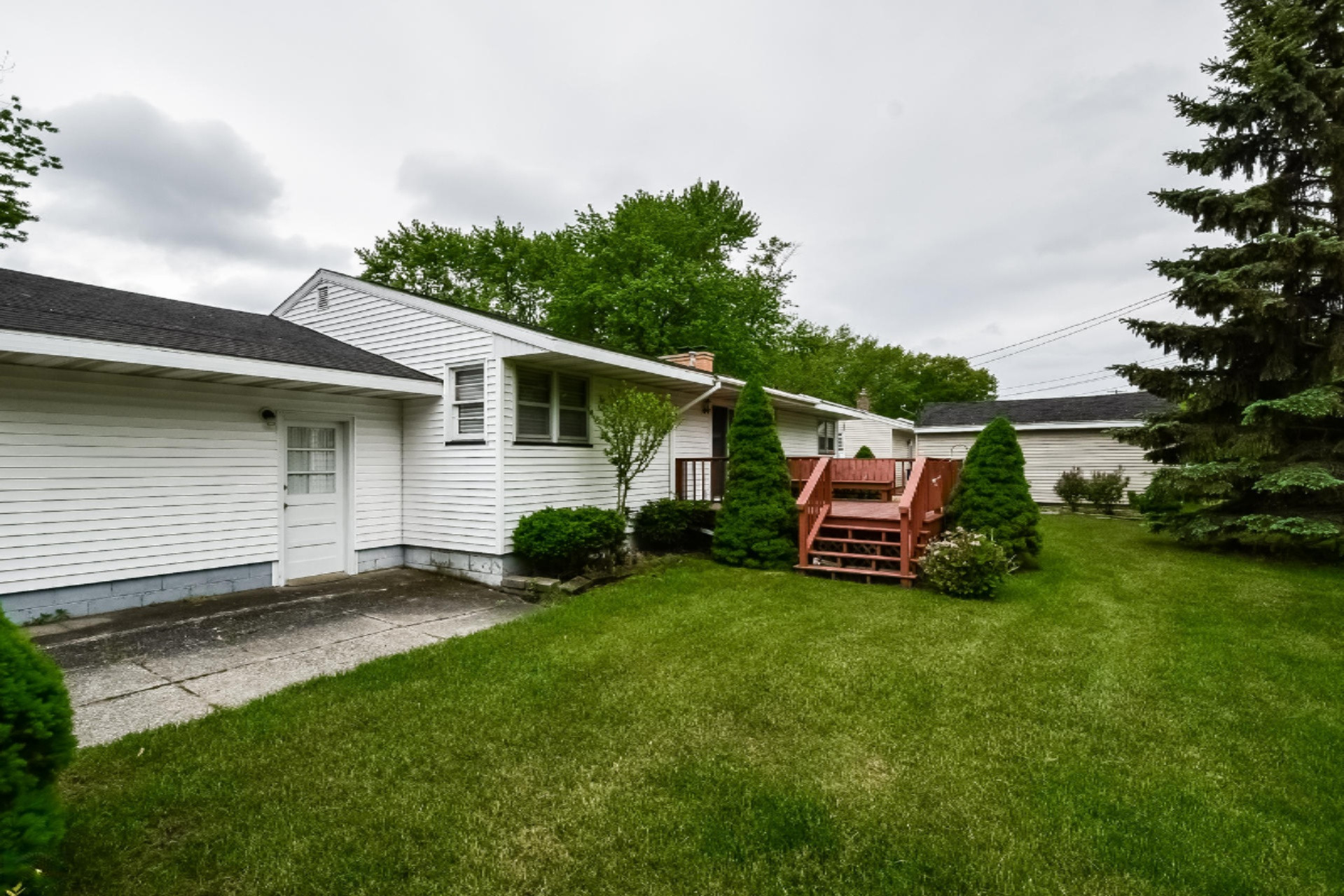 1022 Hampden Road Muskegon, MI 49441 - Photo 30 of 35 028-Rear_View-4232044-medium