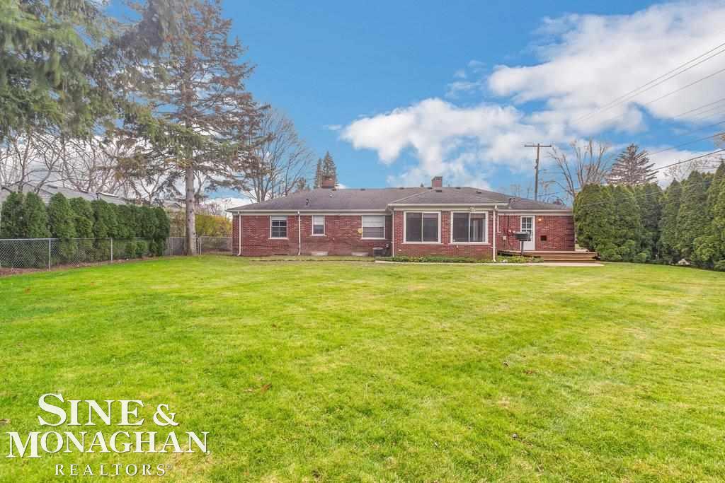770 Shoreham Road Grosse Pointe, MI 48236 - Photo 31 of 37 50062287-31.JPG