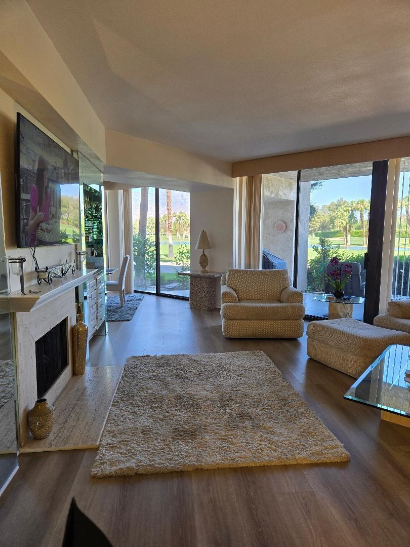 910 Island Drive, Unit 112 Rancho Mirage, CA 92270 - Photo 5 of 16 thumbnail