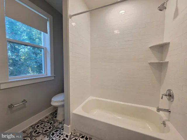 $3,200 | 602 West 19th Street, Wilmington, DE 19802