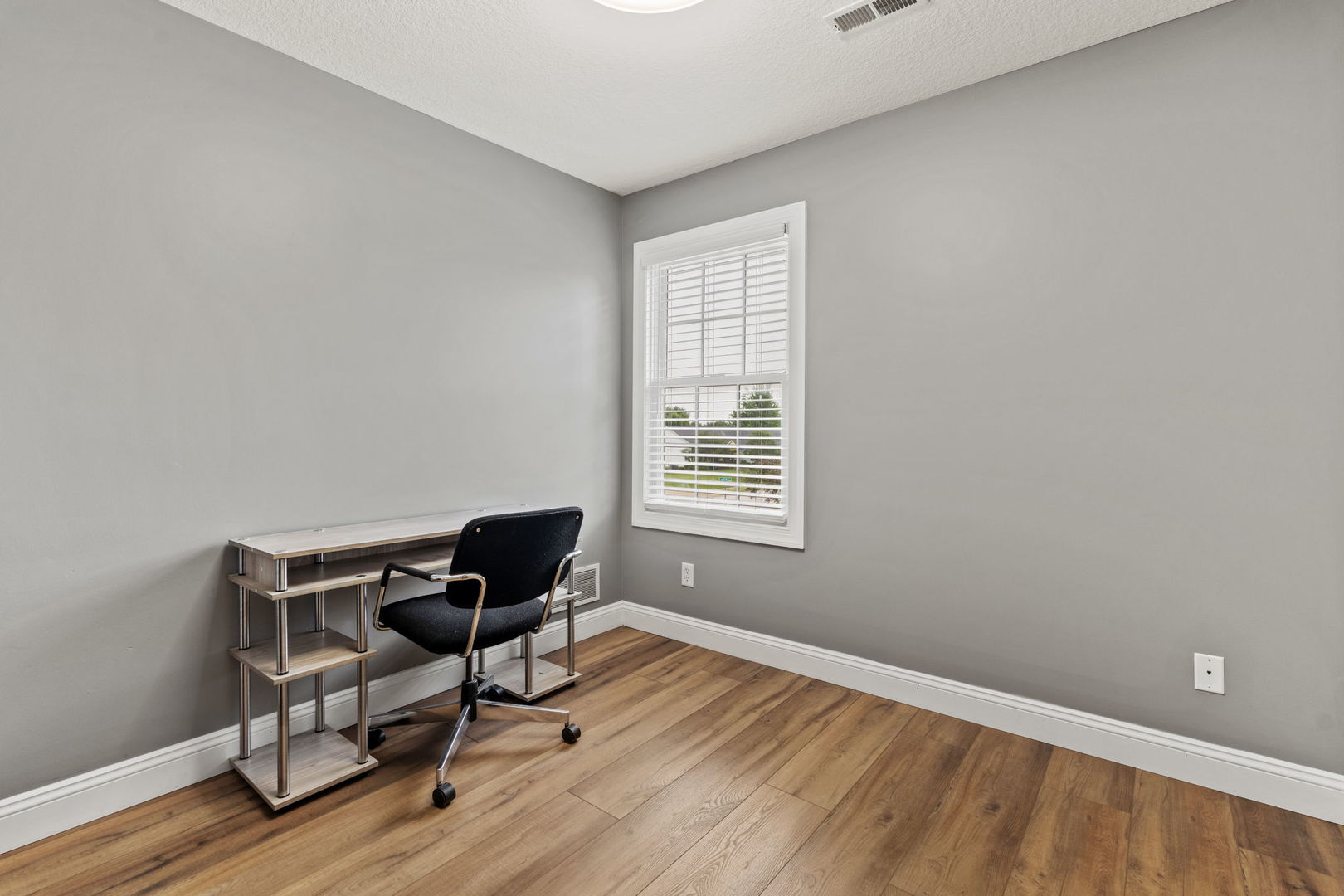 6404 Forest Road Davenport, IA 52807 - Photo 31 of 67 Gallery Image 31