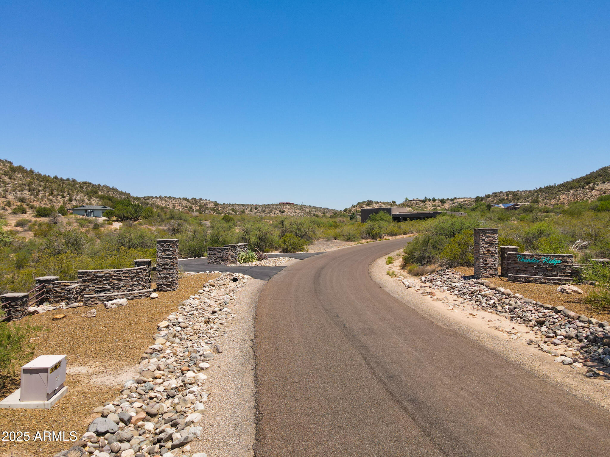 4890 North Falcon View Drive, Unit 154 Rimrock, AZ 86335 - Photo 7 of 9 a view of a road with an ocean view