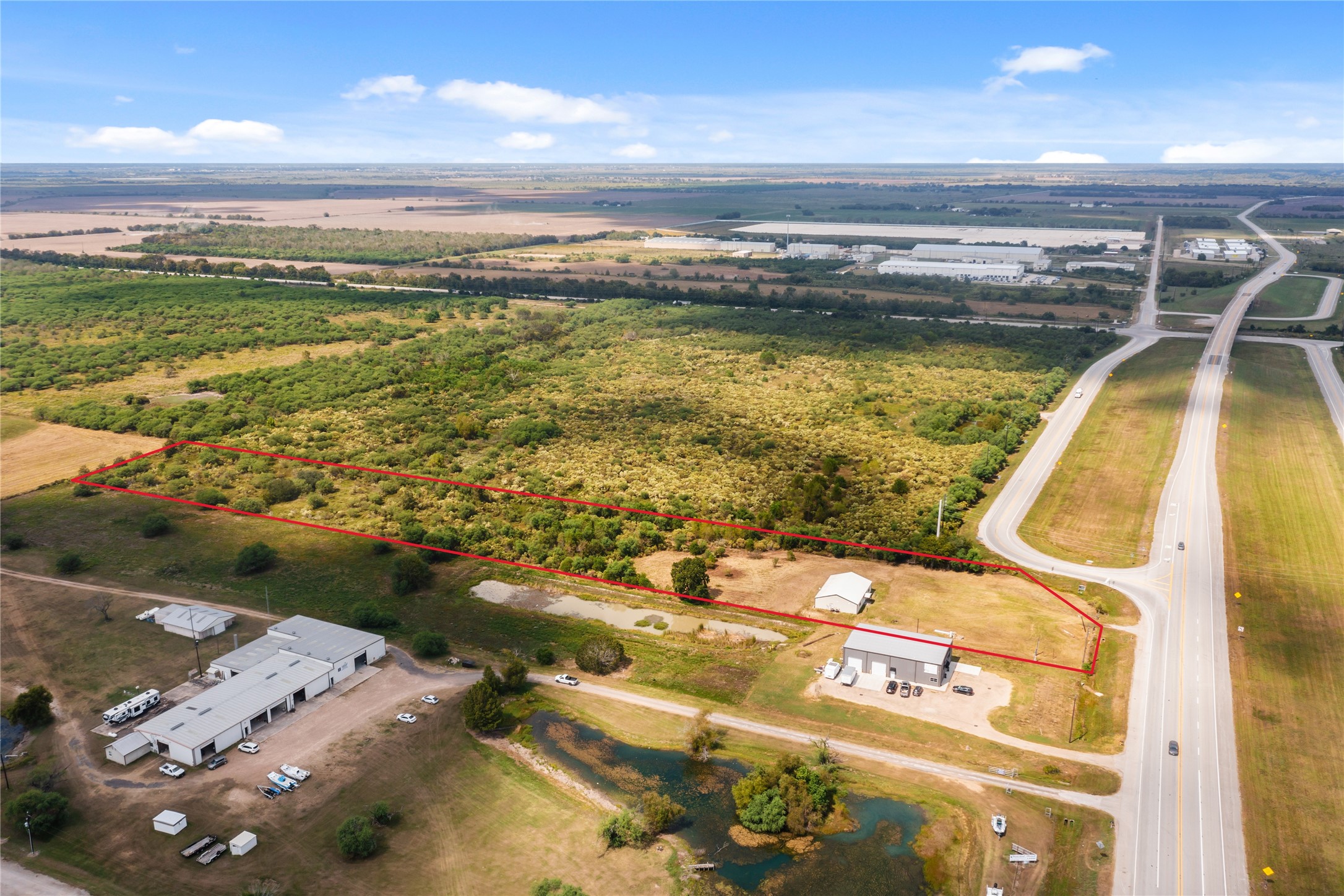 1585 Patton Road Rosenberg, TX 77471 - Photo 14 of 36 a view of a swimming pool with an ocean view
