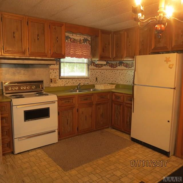 490 Breezy Banks Road Roper, NC 27970 - Photo 14 of 22 Kitchen