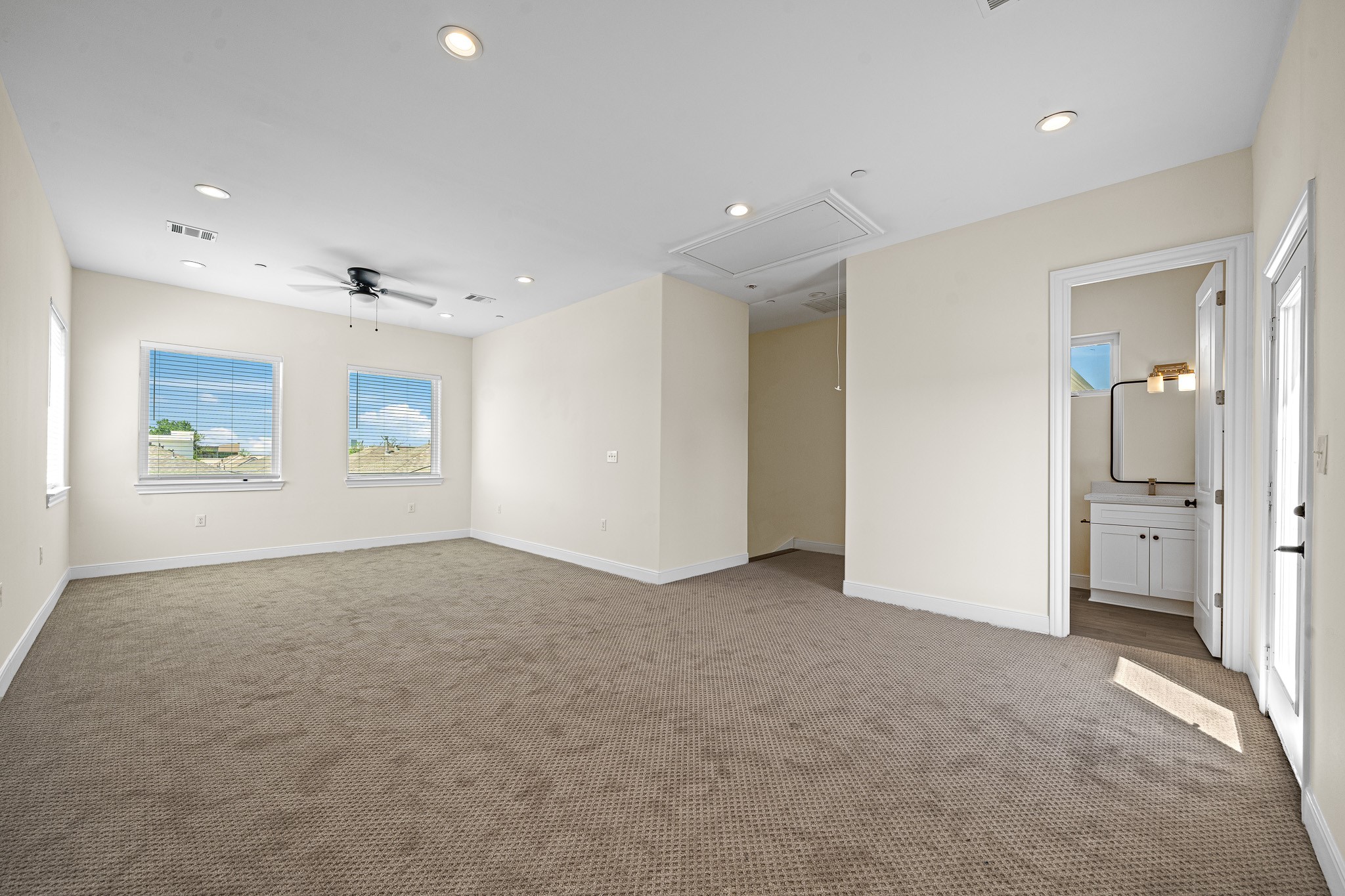 2218 Converse Street, Unit C Houston, TX 77006 - Photo 19 of 40