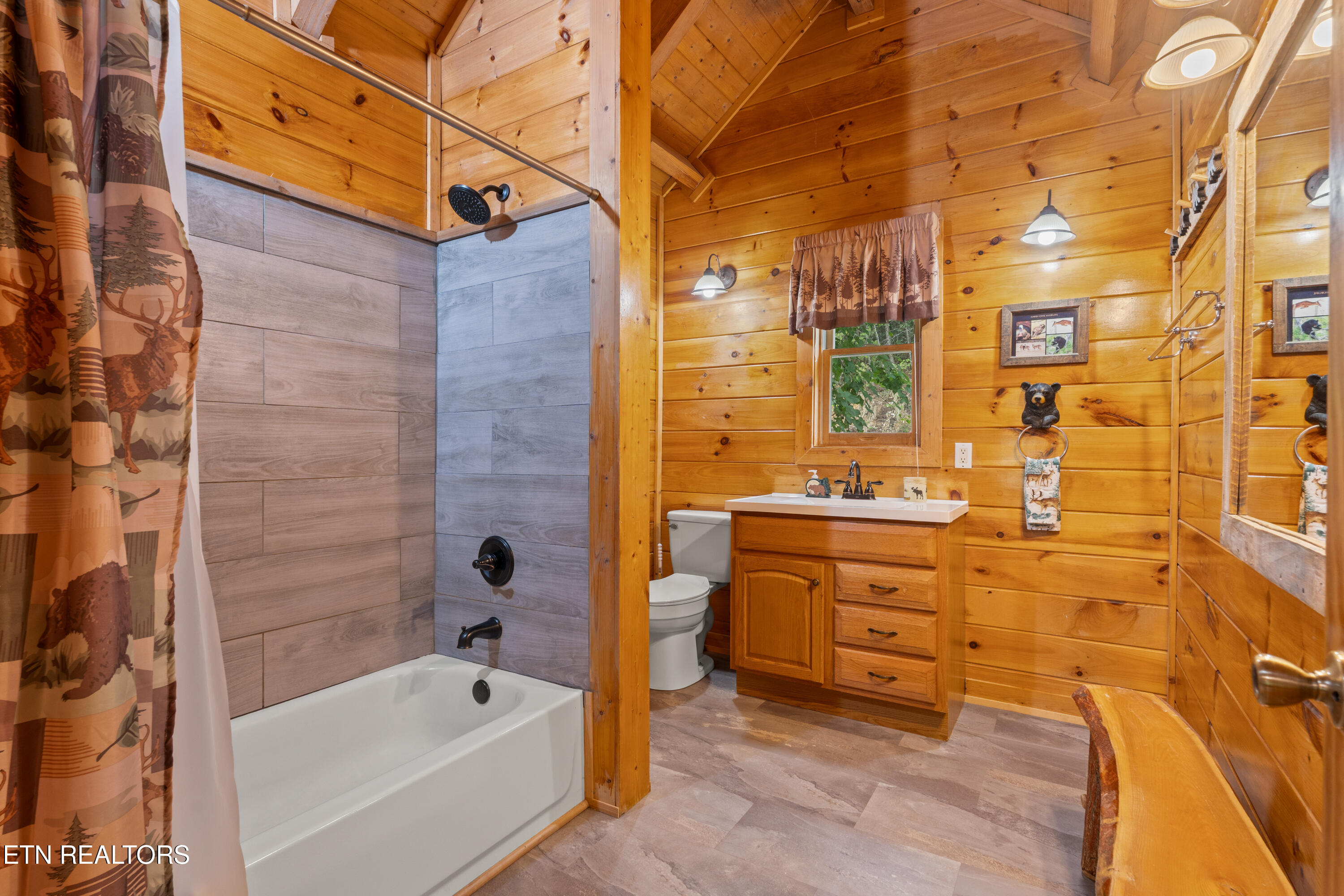 245 Edens Way Sevierville, TN 37876 - Photo 21 of 33 245EdensWay-26