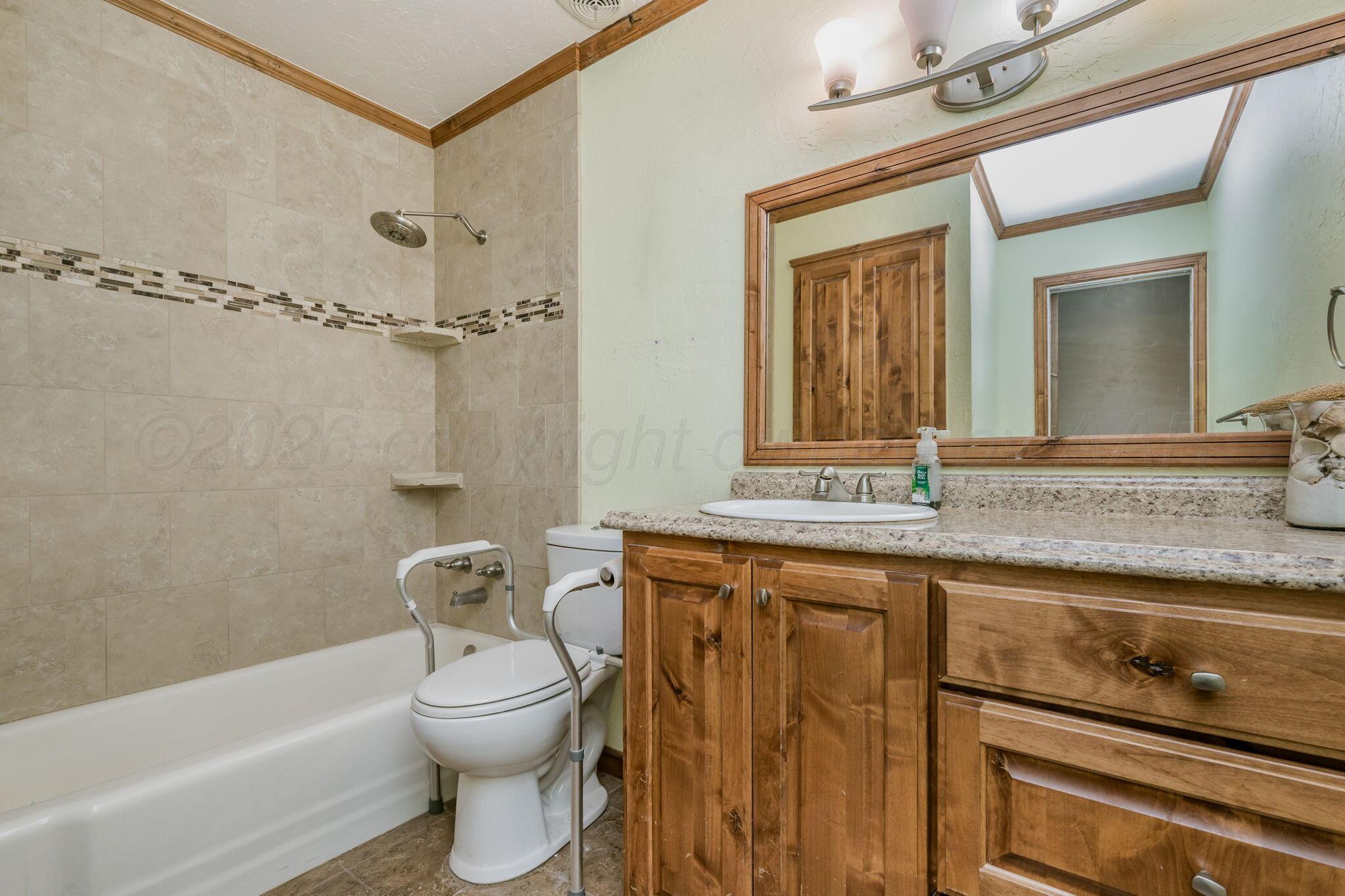 206 Rosemary Lane Amarillo, TX 79119 - Photo 14 of 35 206 Rosemary Ln 18