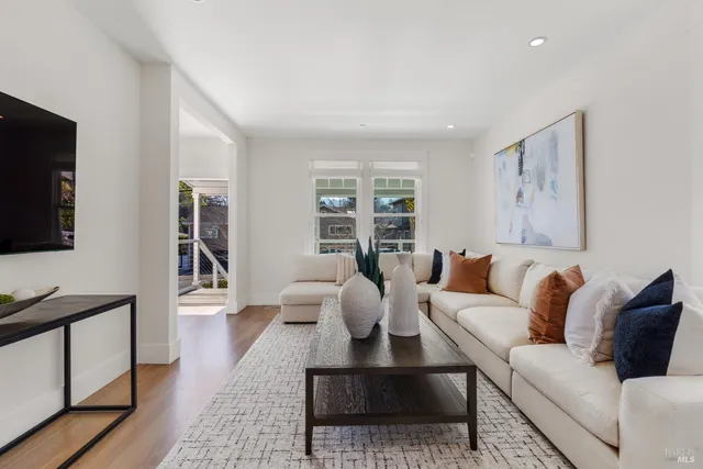 $2,500,000 | 106 Baltimore Avenue, Corte Madera, CA 94925