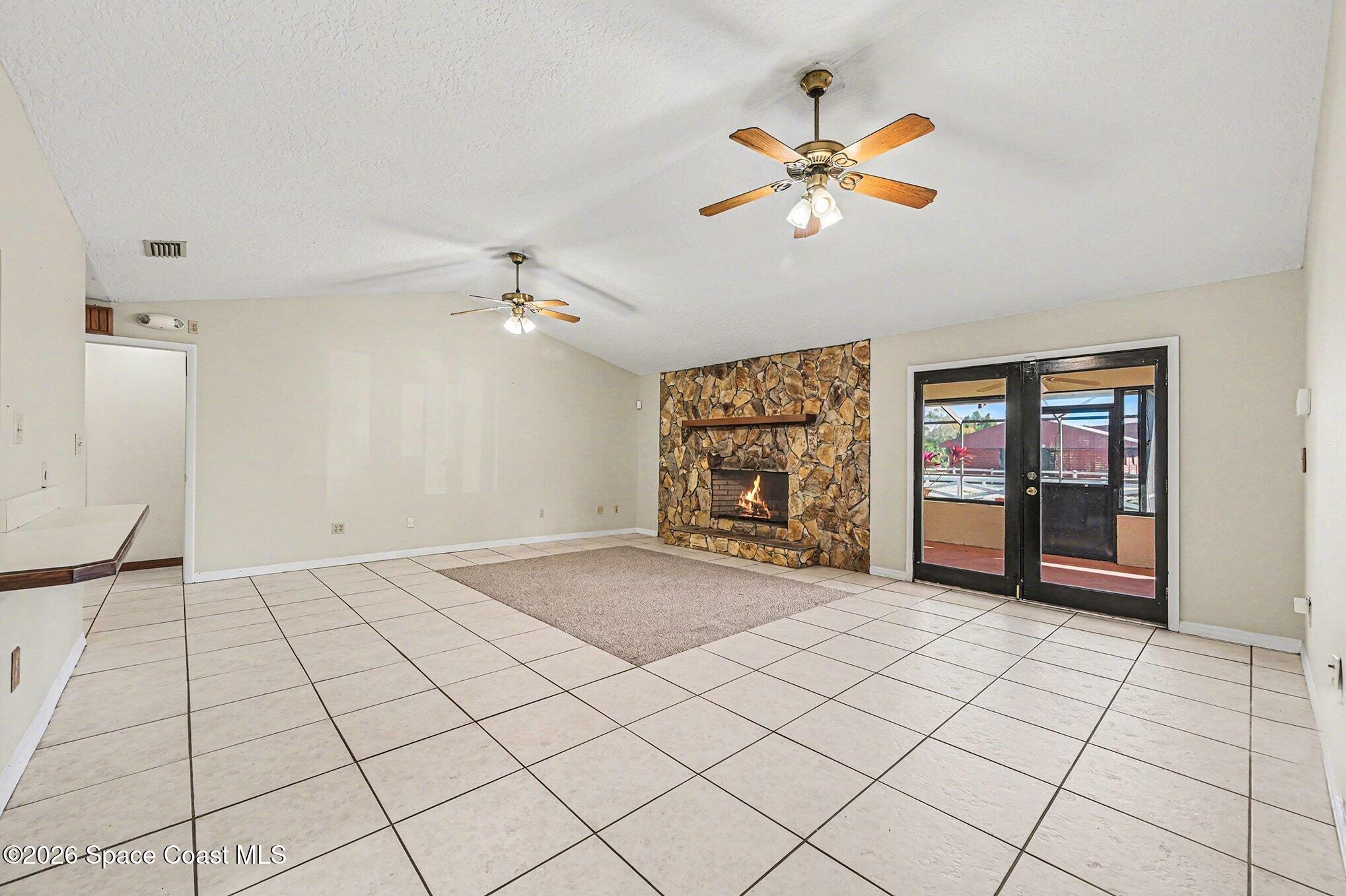 655 North Burnett Road Cocoa, FL 32926 - Photo 5 of 17 004_file_2261