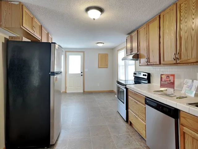 $1,995 | 123 4th Avenue East, Shakopee, MN 55379