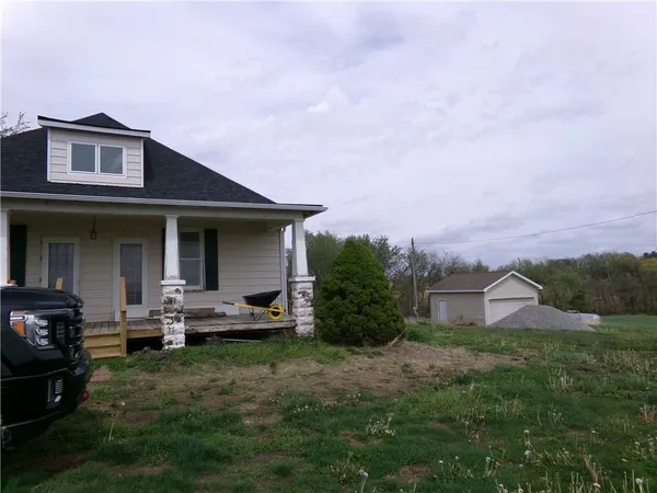 $315,000 | 18724 Bobwhite Trail, Blackburn, MO 65321