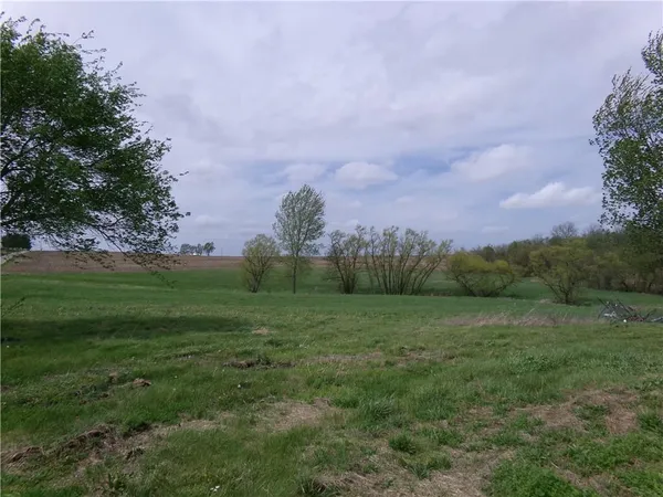 $315,000 | 18724 Bobwhite Trail, Blackburn, MO 65321
