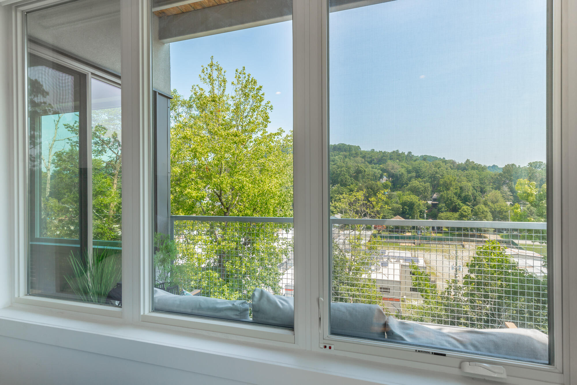 411 Fairpoint Street, Unit 308 Chattanooga, TN 37405 - Photo 39 of 81 411 Fairpoint Street Unit 308 HD-39