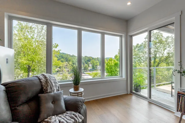 $2,500 | 411 Fairpoint Street, Unit 308, Chattanooga, TN 37405