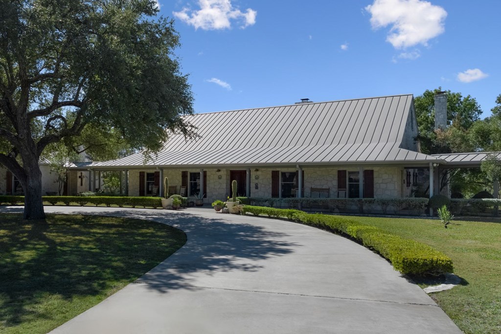 521 Bluff Creek Road North, Unit 12 Center Point, TX 78010 - Photo 4 of 71 Gallery Image 4