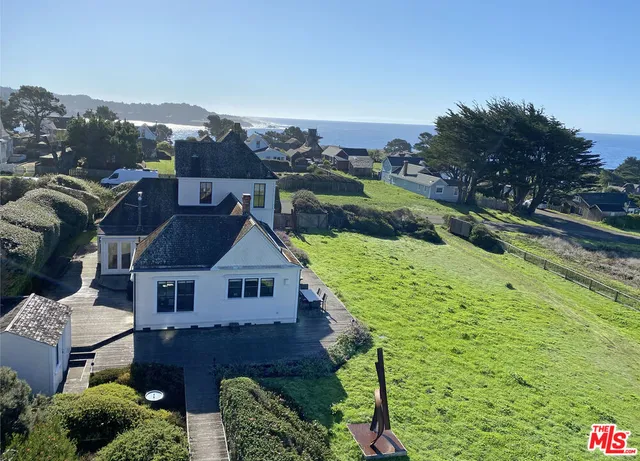 $7,800 | 45340 Little Lake Street, Mendocino, CA 95460