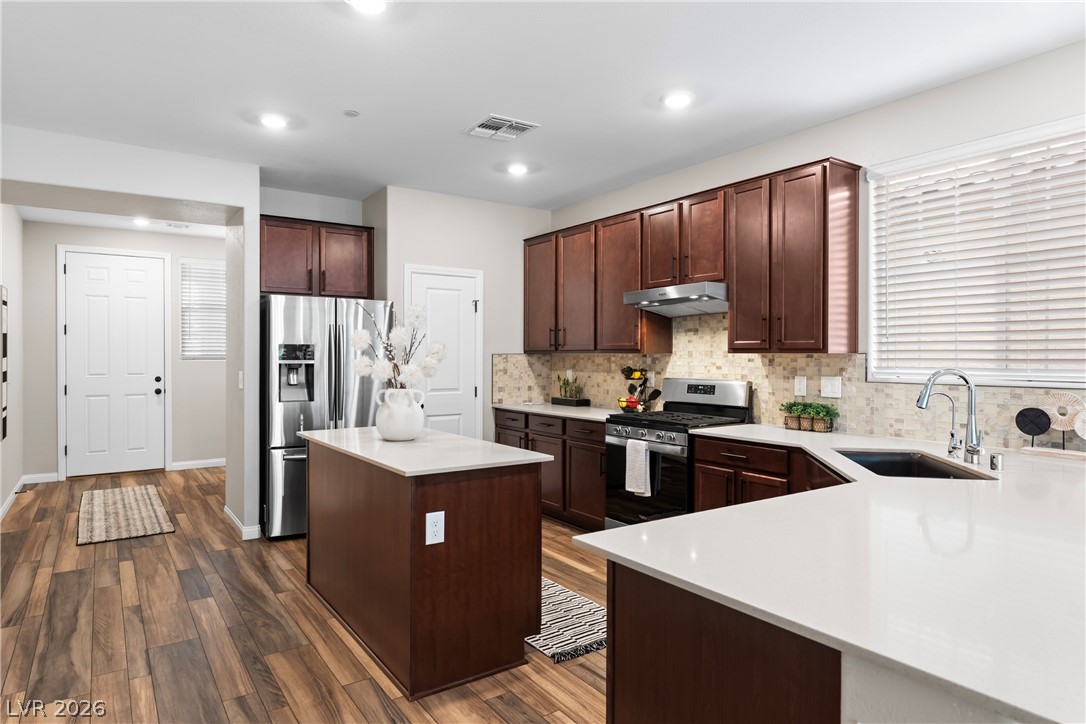 2628 Ferrara Street Henderson, NV 89044 - Photo 6 of 56