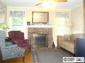 2204 Eaton Road Charlotte, NC 28205 - Photo 2 of 8 Gallery Image 2