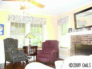 2204 Eaton Road Charlotte, NC 28205 - Photo 3 of 8 Gallery Image 3