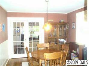 2204 Eaton Road Charlotte, NC 28205 - Photo 4 of 8 Gallery Image 4