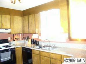 2204 Eaton Road Charlotte, NC 28205 - Photo 5 of 8 Gallery Image 5