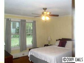 2204 Eaton Road Charlotte, NC 28205 - Photo 6 of 8 Gallery Image 6
