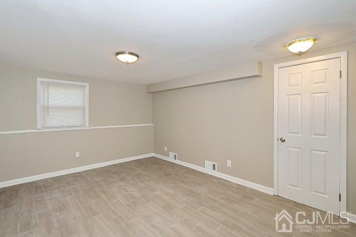325 Dukes Road Colonia, NJ 07067 - Photo 17 of 22 Gallery Image 17