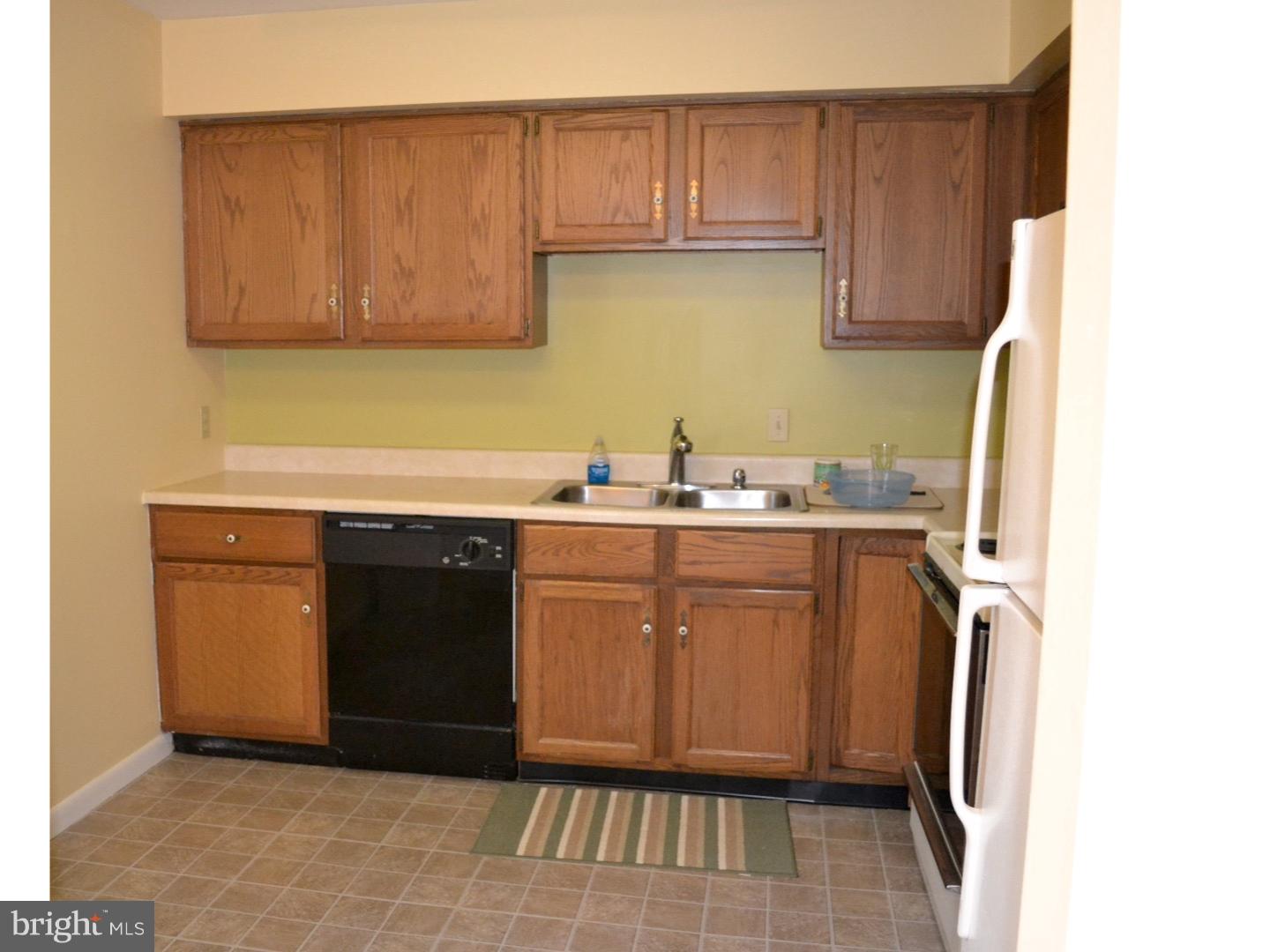 183 Valley Stream Lane Wayne, PA 19087 - Photo 5 of 23 Kitchen