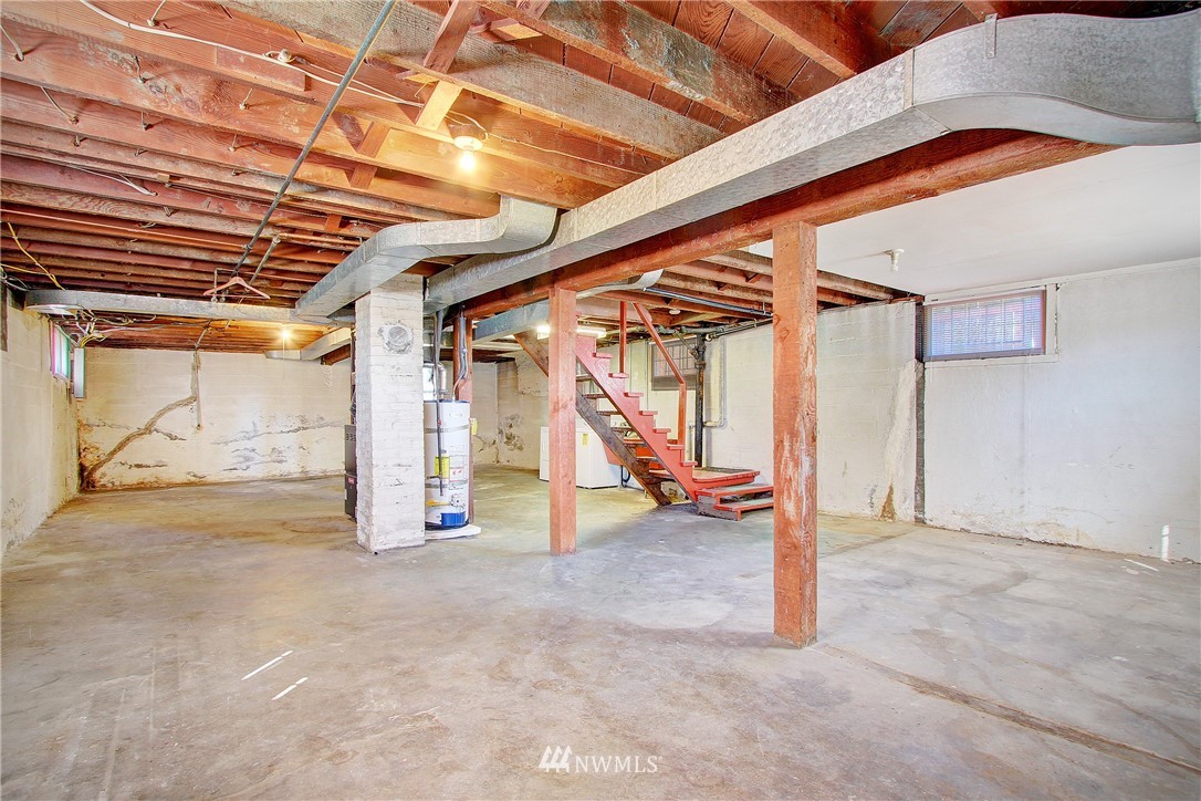 7916 Renton Avenue South Seattle, WA 98118 - Photo 14 of 18