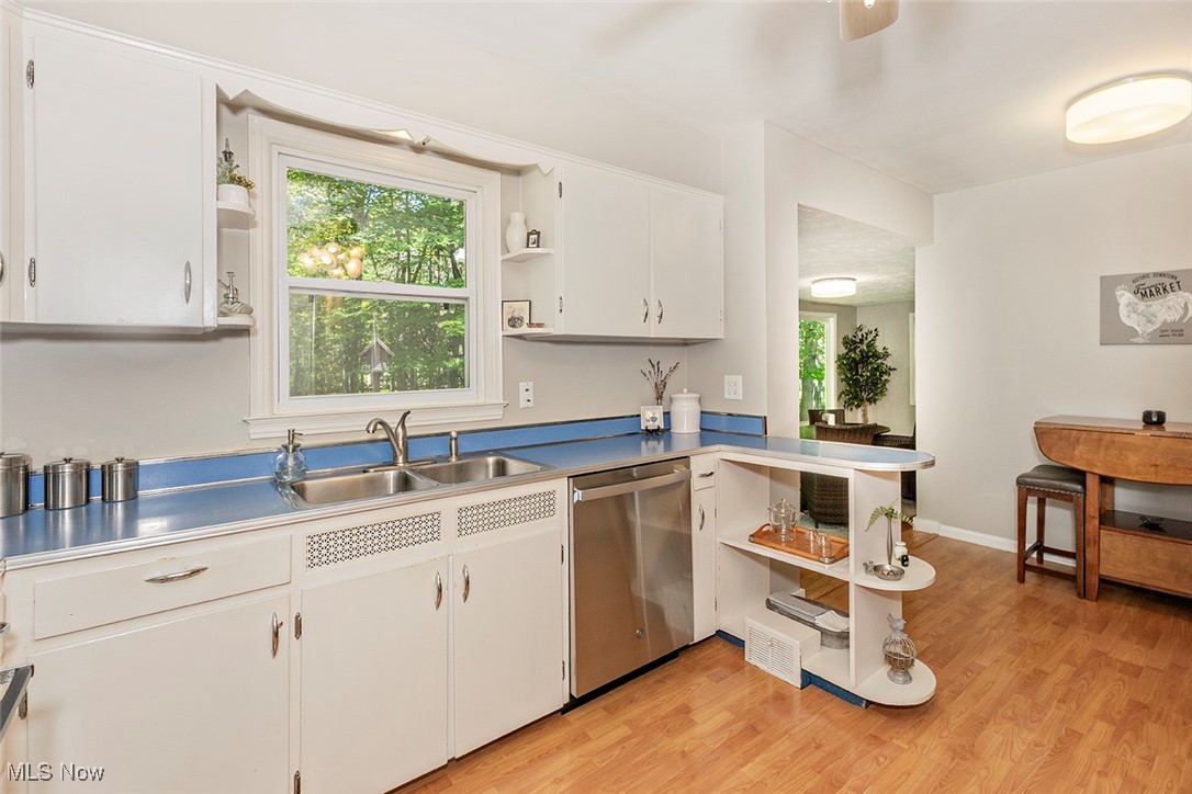 6795 Glenview Road Cleveland, OH 44143 - Photo 10 of 36 Gallery Image 10