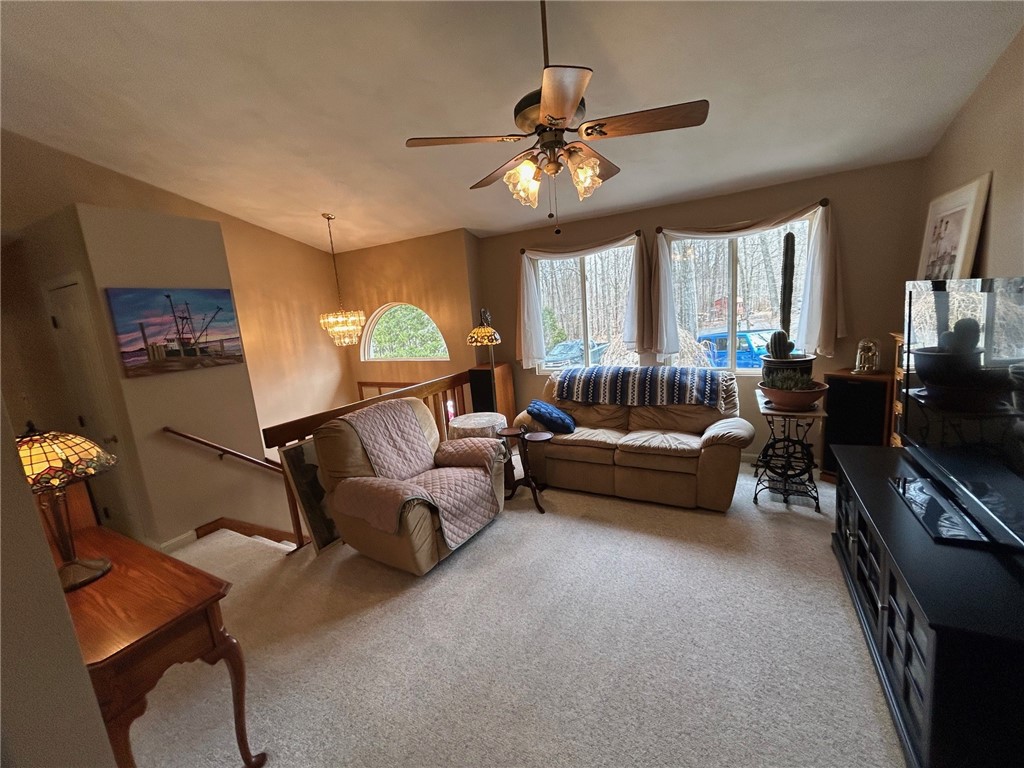 630 Whaley Hollow Road Coventry, RI 02816 - Photo 5 of 35