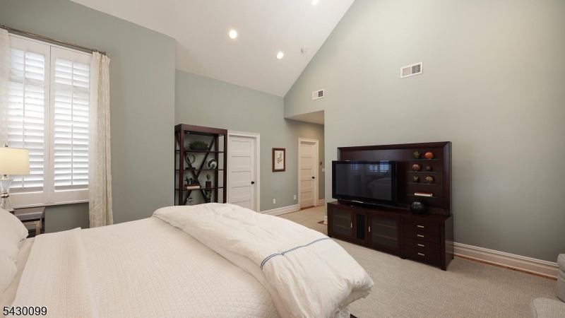 244 Pembrook Road Mountainside, NJ 07092 - Photo 32 of 50