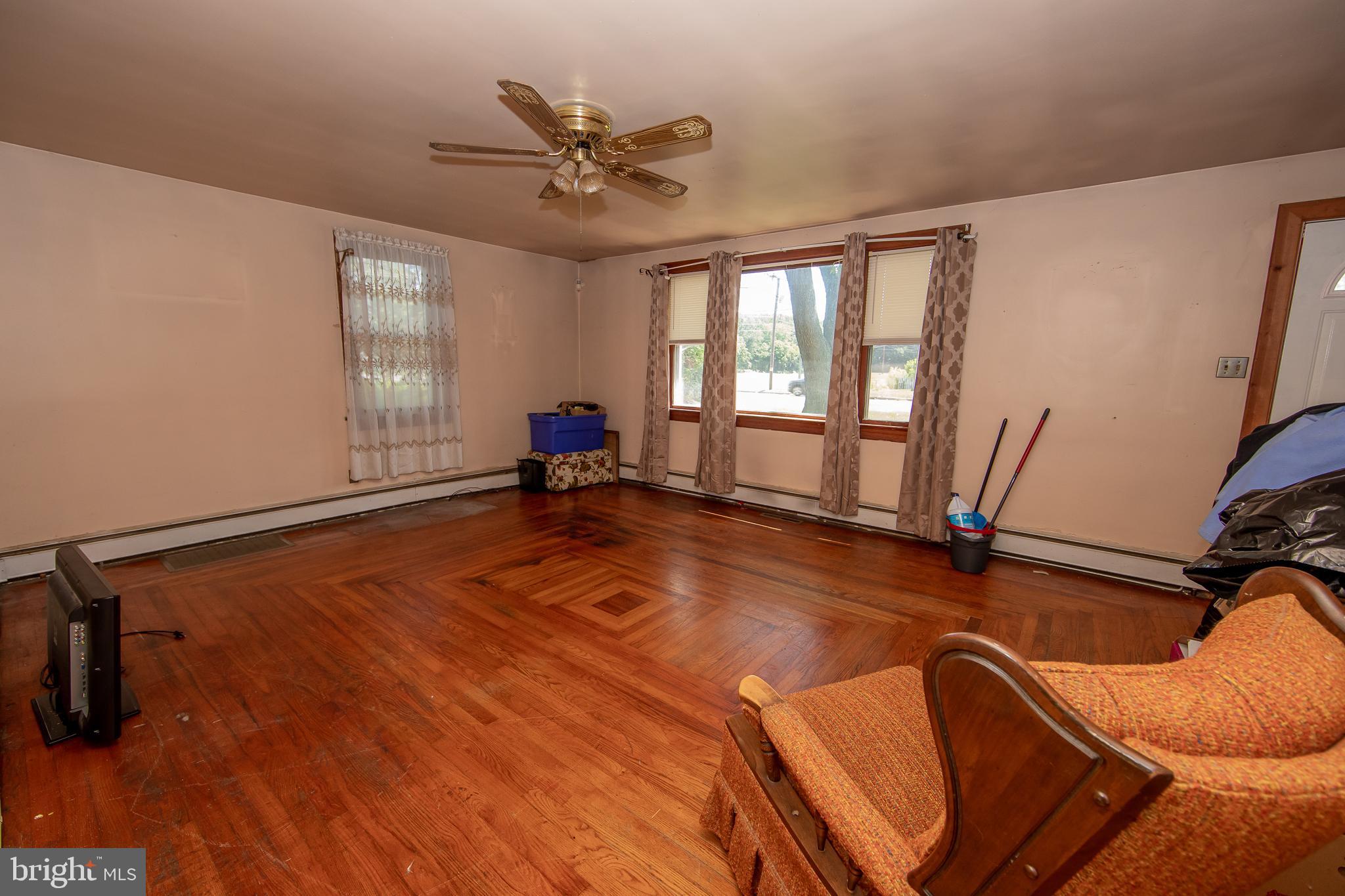 411 North Hook Road Pennsville, NJ 08070 - Photo 6 of 21 Gallery Image 6